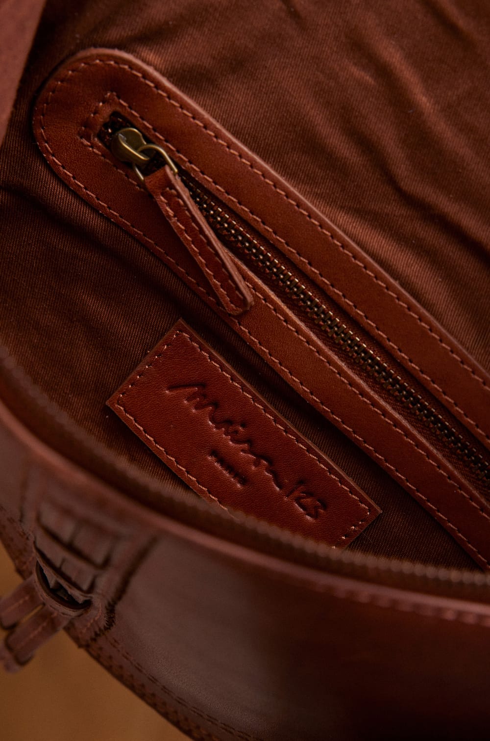 Sac banane LUCIEN en cuir;${refinementColor}