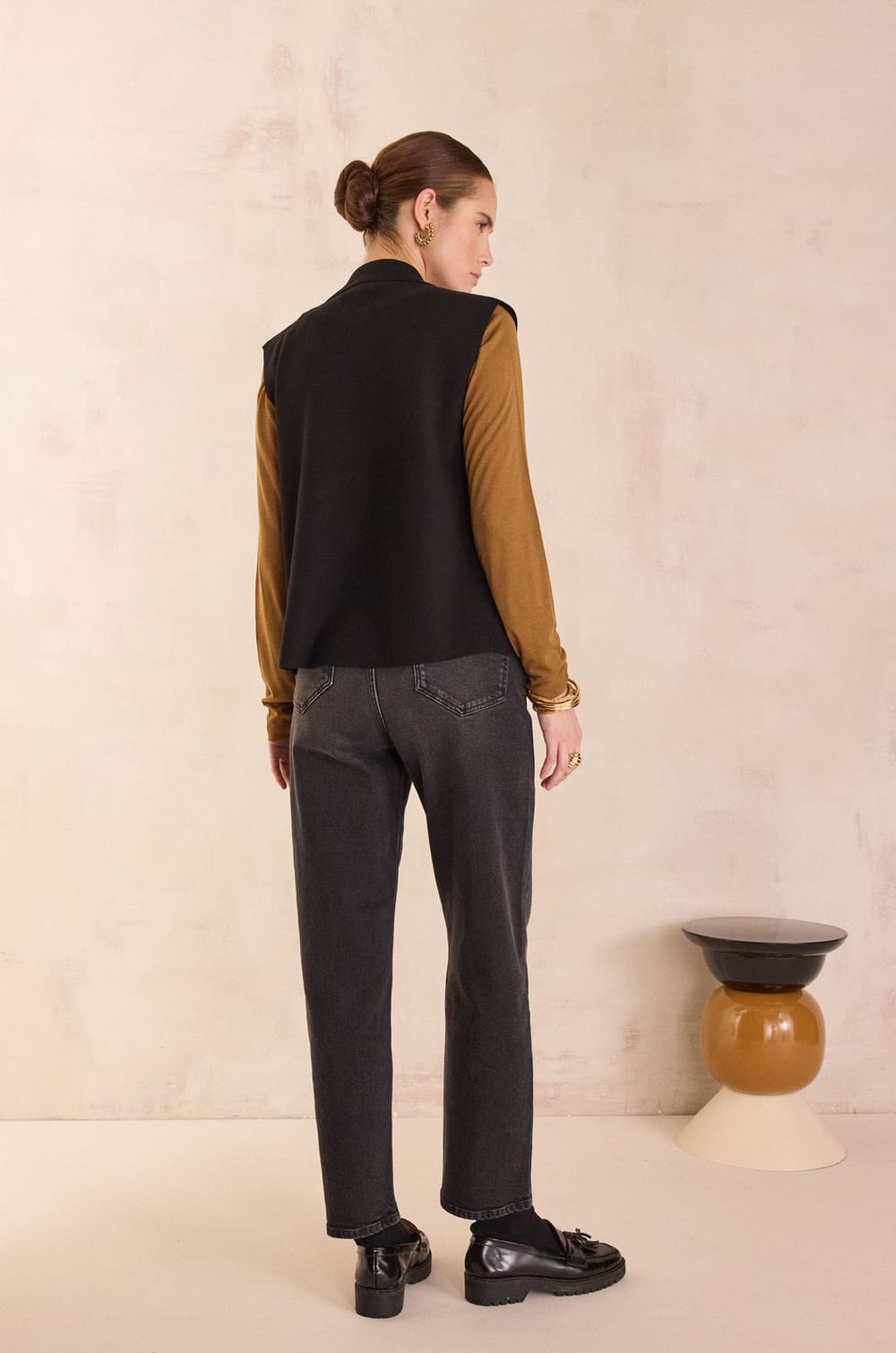 RIO mom fit jeans;${refinementColor}