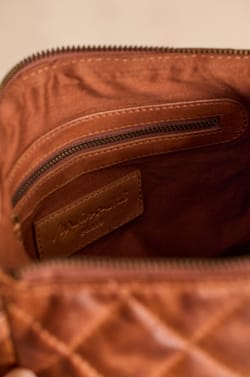 Pochette 100% cuir VIVIEN;${refinementColor}