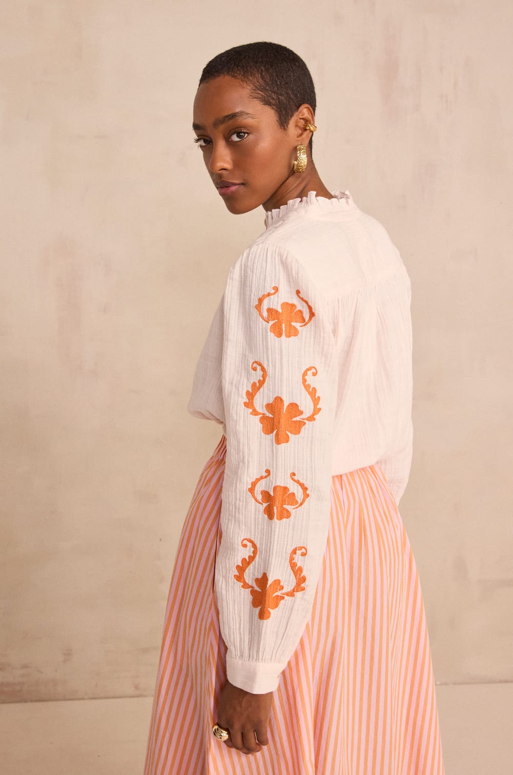 Embroidered long-sleeved cotton blouse DANTESSE;${refinementColor}