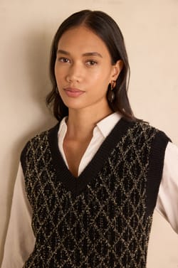 BAXTER sleeveless V-neck jumper;${refinementColor}