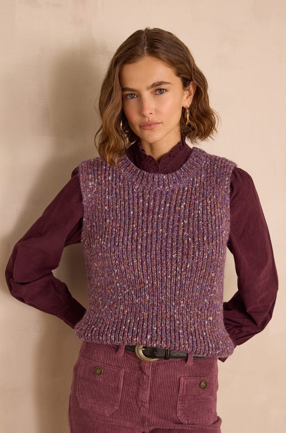 BOLTON sleeveless jumper;${refinementColor}