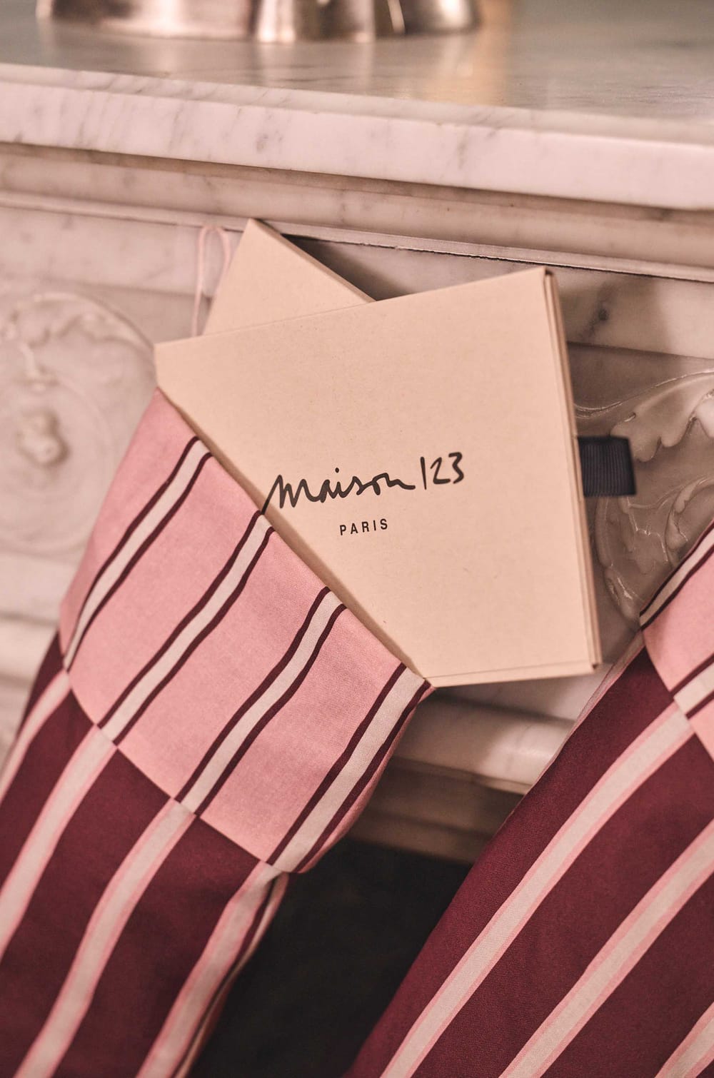 Carte Cadeau Dématérialisée 100 €;${refinementColor}