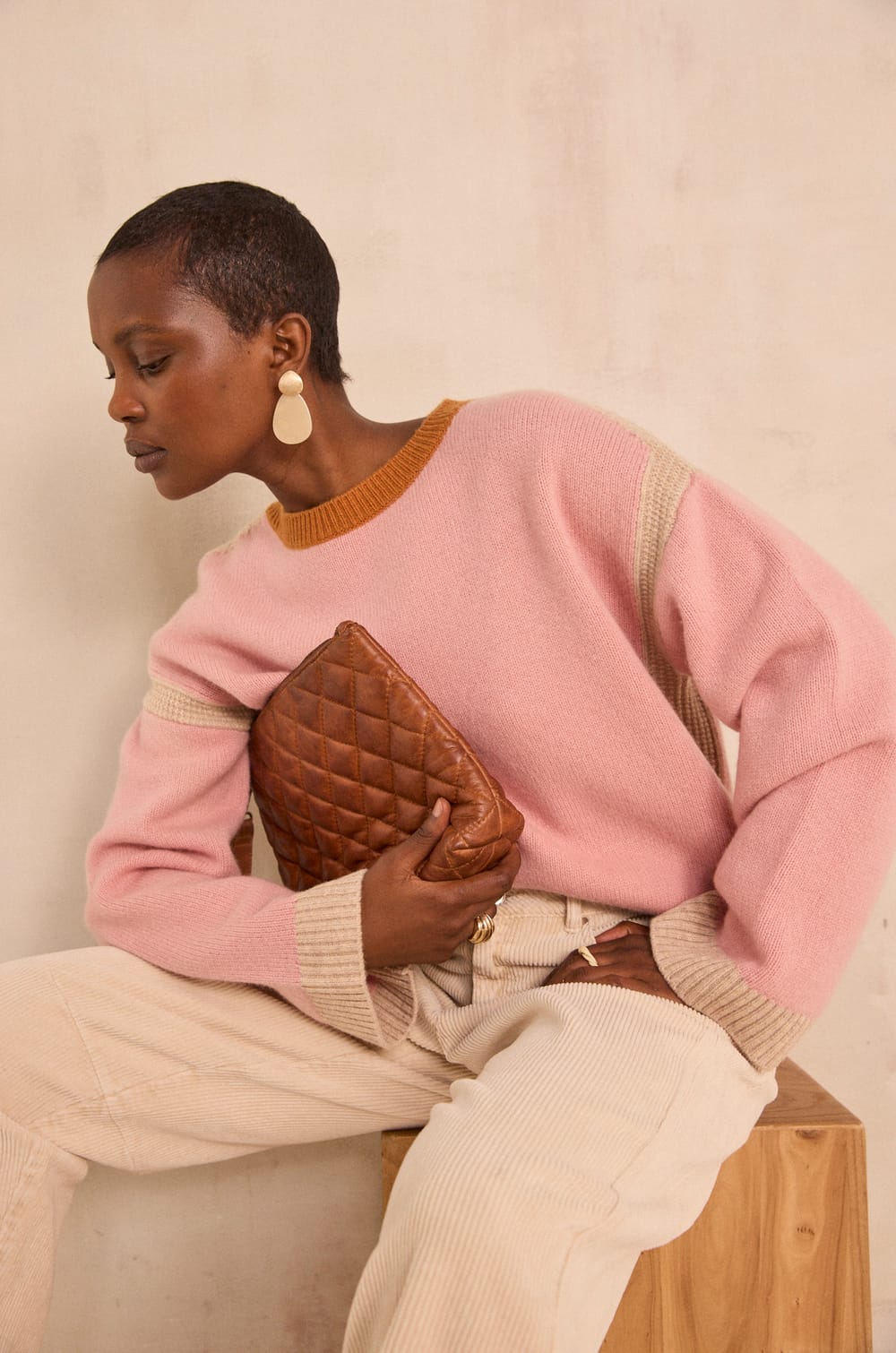 AVA wool sweater;${refinementColor}