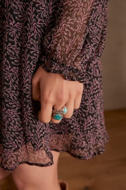 Robe MEGHAN;${refinementColor}