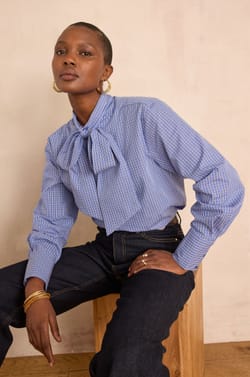 SANDRINE 100% cotton shirt with pussy bow collar;${refinementColor}