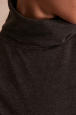 T-shirt col roul&eacute; FERGUIE BIS;${refinementColor}