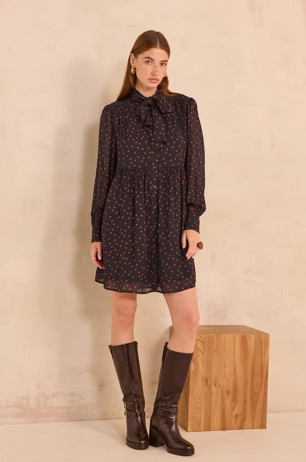Short and flowy dress with tie collar PRISCILA;${refinementColor}