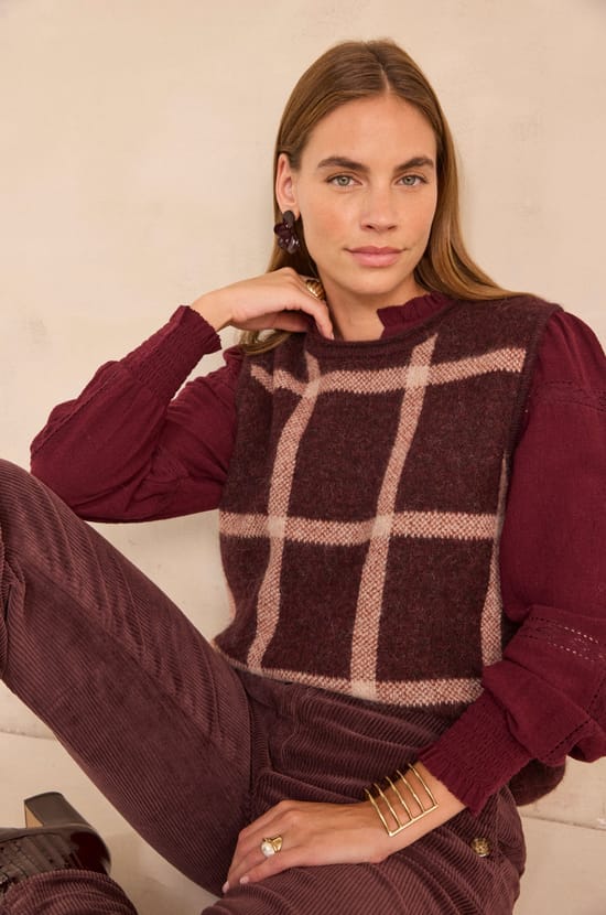 Sleeveless pullover in alpaca and blended wool ADRIEN;${refinementColor}