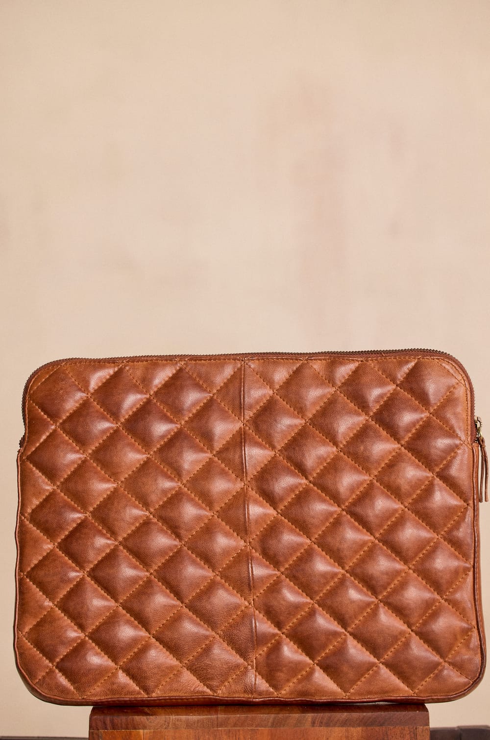 Pochette d'ordinateur 100% cuir VIVIEN;${refinementColor}