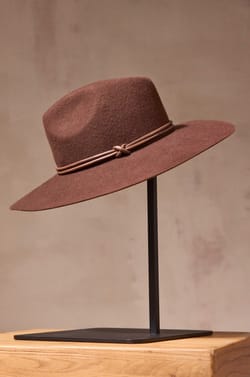 GLADYS wool hat;${refinementColor}