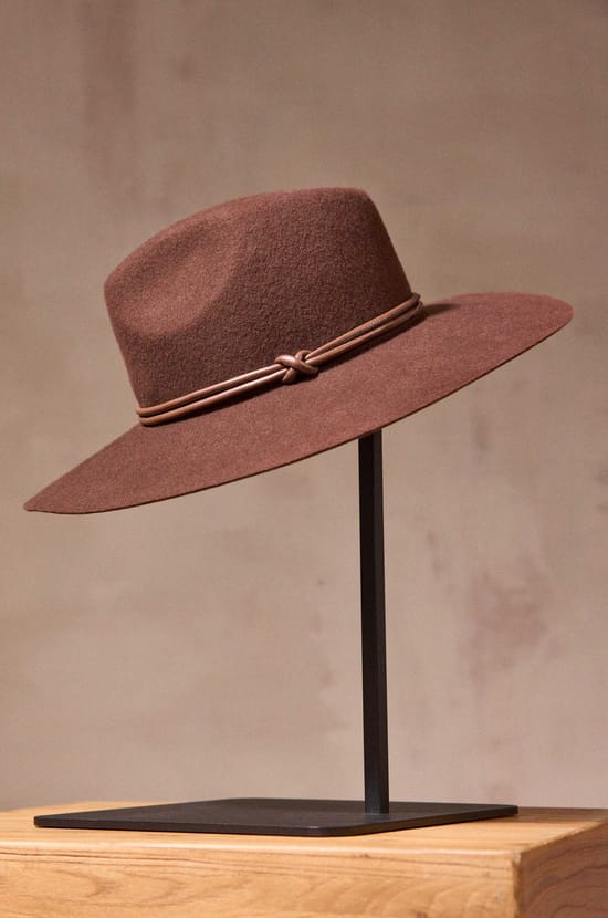 GLADYS wool hat;${refinementColor}