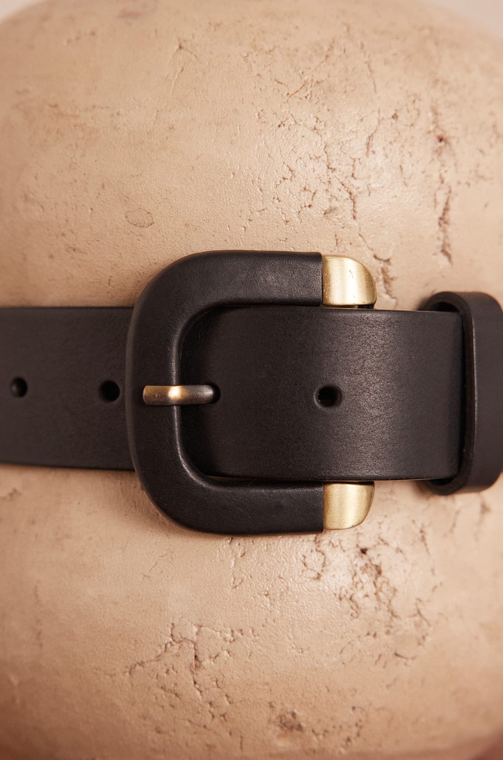 NICOLAS leather belt;${refinementColor}