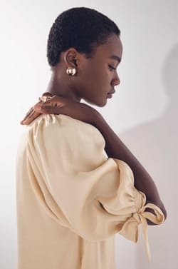 Robe courte droite &agrave; manches 3/4 BONA;${refinementColor}