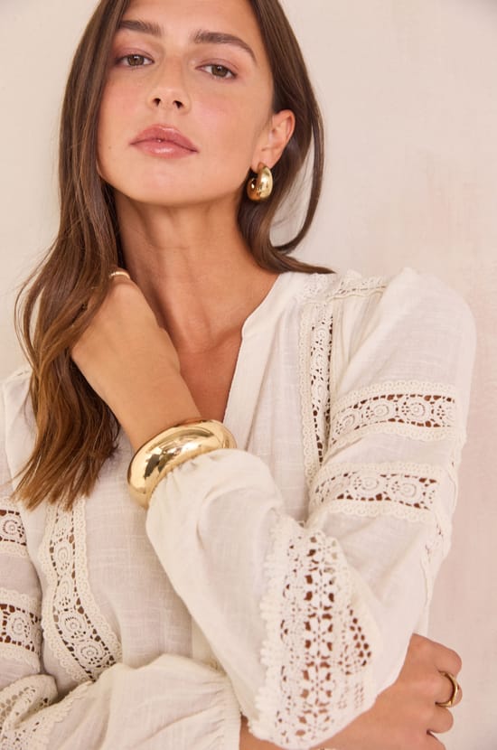 Blouse with floral embroidery in 100% cotton DENIA;${refinementColor}