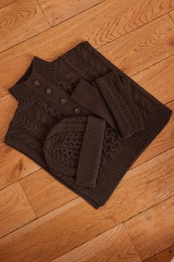 Bonnet HOCHE en maille torsadée;${refinementColor}