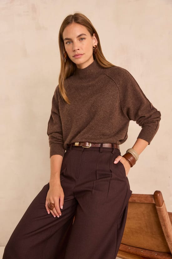 Pull chocolat &agrave; manches longues en cachemire ACHILLE;${refinementColor}