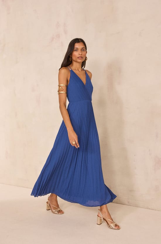 Robe &agrave; bretelles pliss&eacute;e LAMORE;${refinementColor}