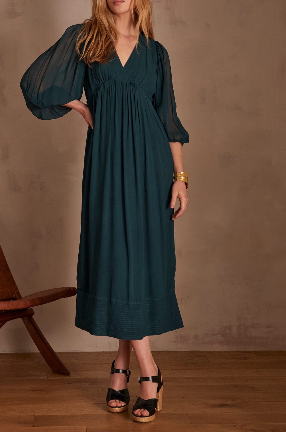 Robe LIVIA;${refinementColor}