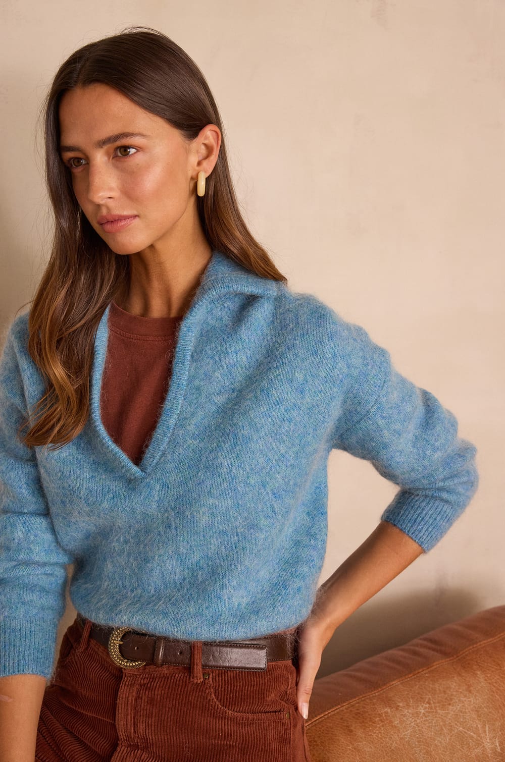 FLANEUR unisex V-neck jumper in mohair and wool;${refinementColor}