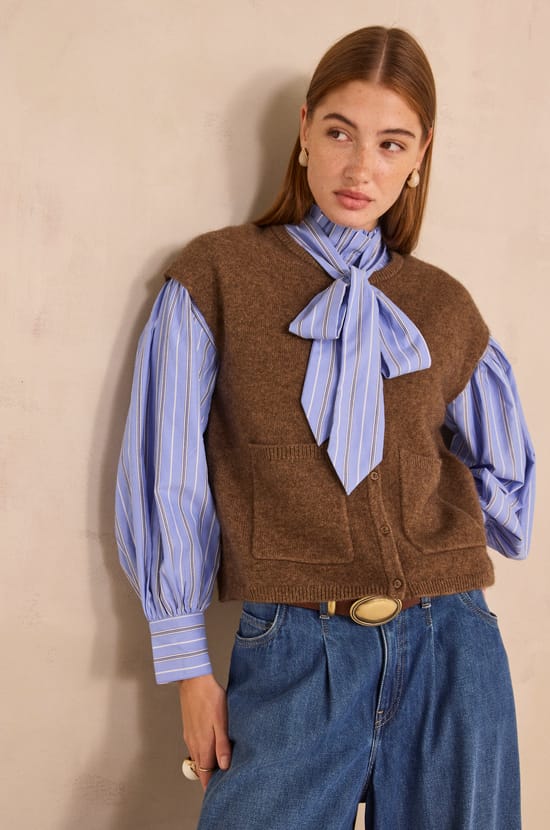 Sleeveless sweater in a blend of yak and wool ADAM;${refinementColor}