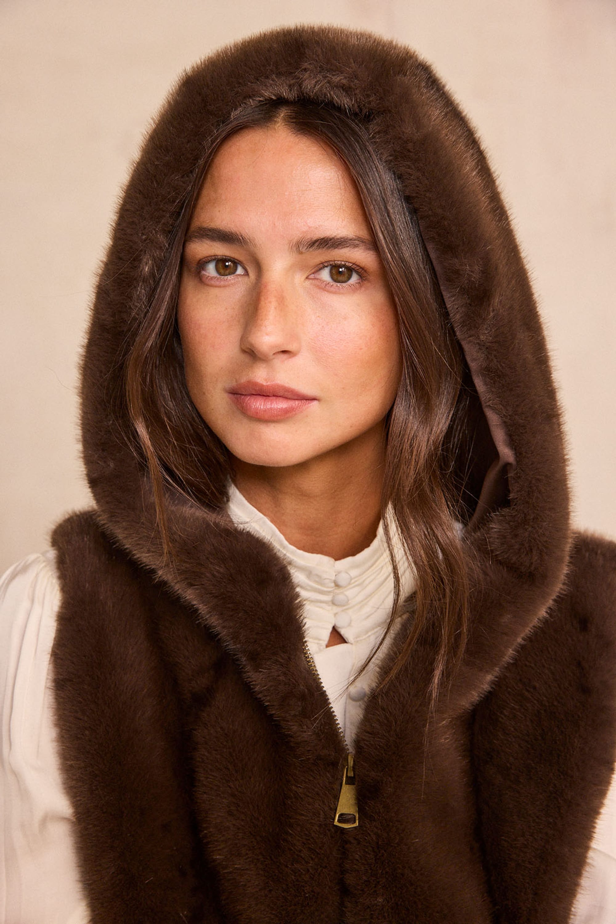 トップス monoha Mohair Wrap Sleeveless Sleeveless cape ROXIE woman | DARK BROWN | Maison 123