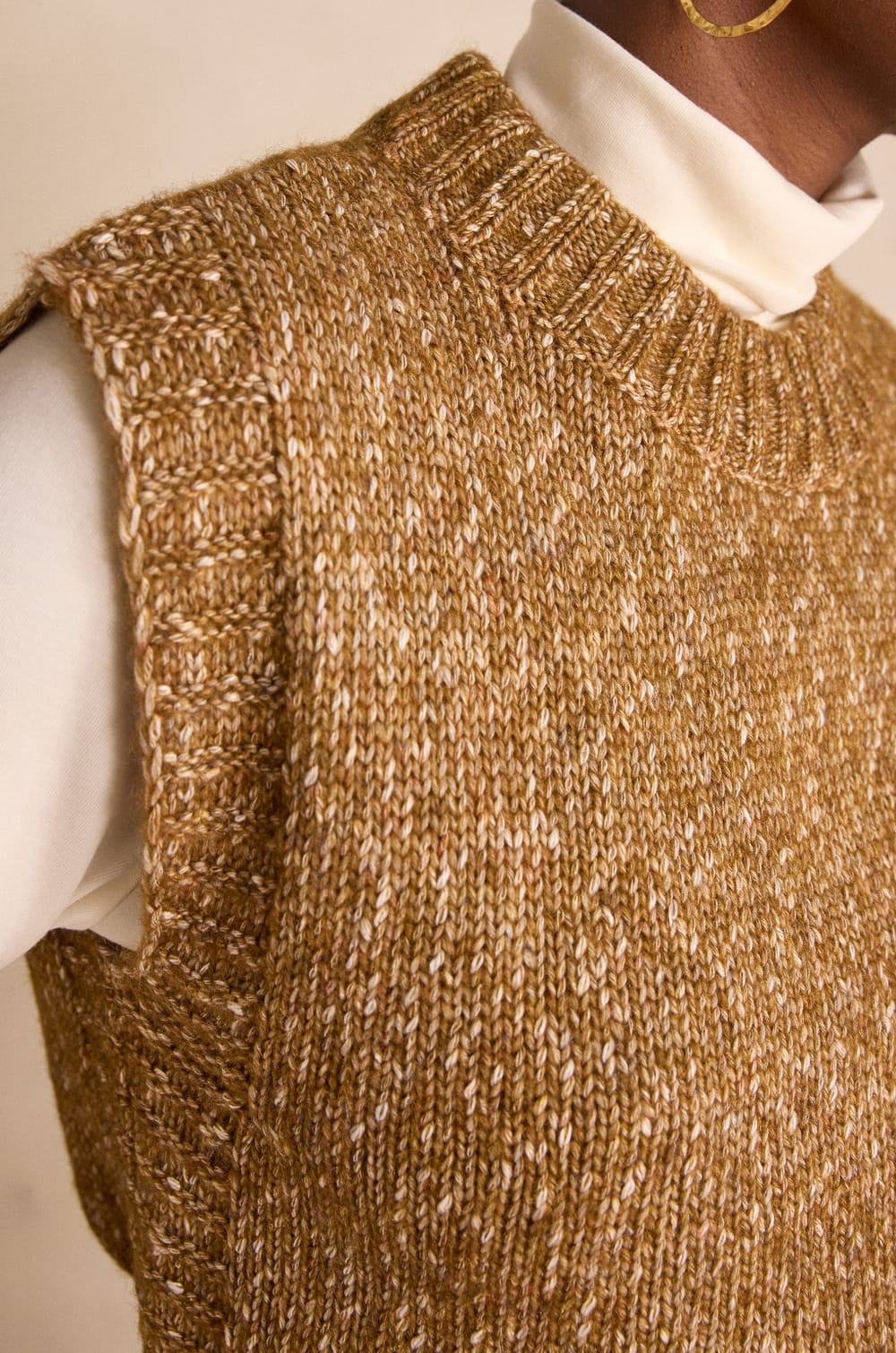 BOSTON sleeveless jumper;${refinementColor}