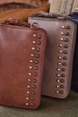 Portefeuille GASPARD TELEPHONE;${refinementColor}