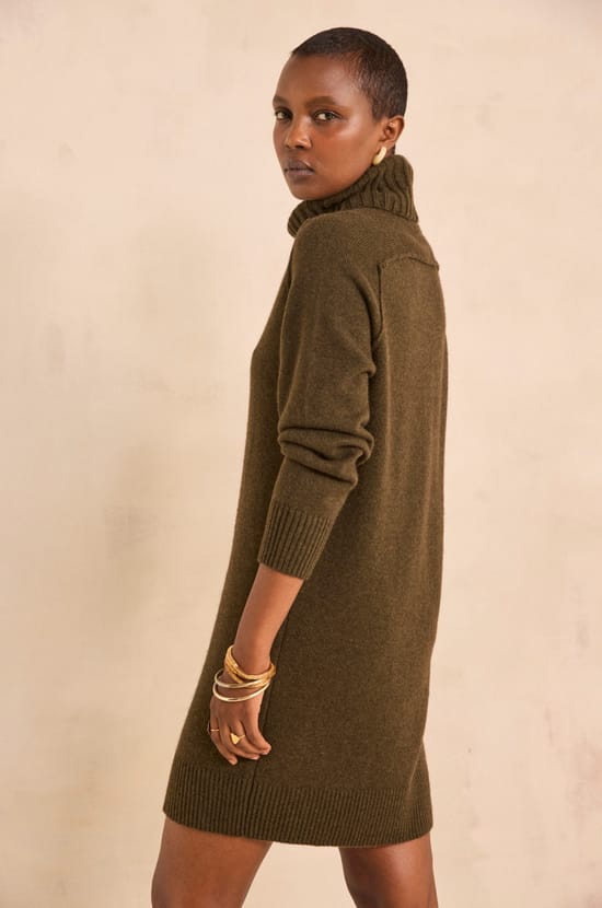 Perfect straight knit mixed wool dress;${refinementColor}