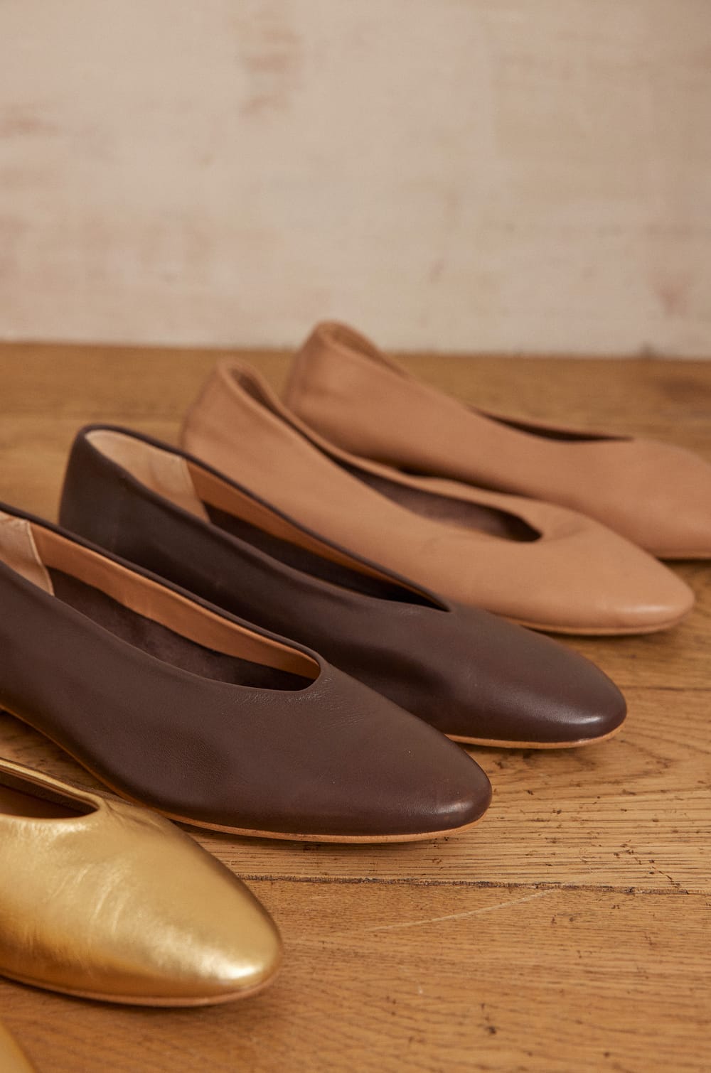 MONA leather ballet flats;${refinementColor}