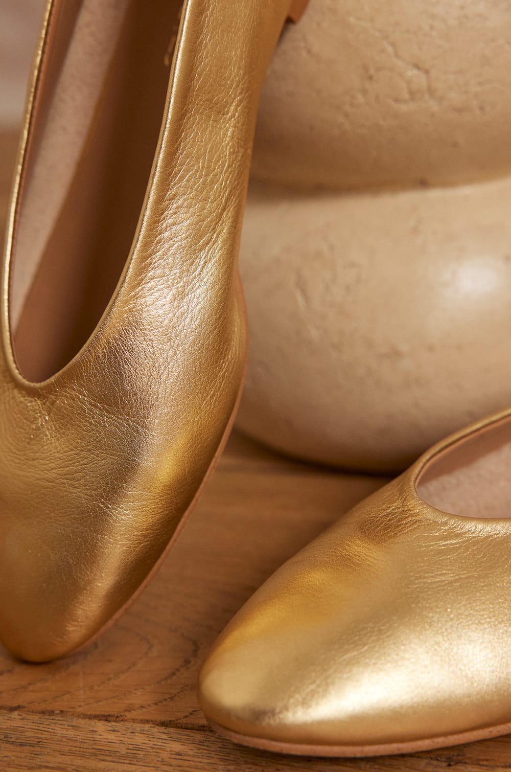 Ballerine MONA en cuir;${refinementColor}