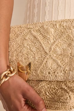 MARLON straw pouch;${refinementColor}