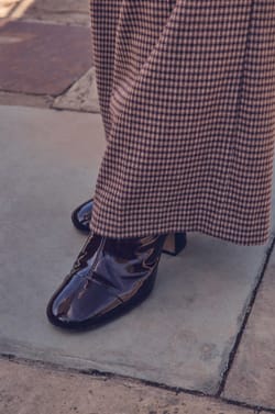 Patent leather heeled boots OTTO;${refinementColor}