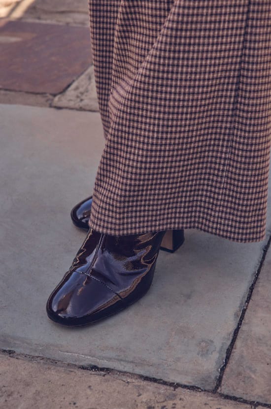 Patent leather heeled boots OTTO;${refinementColor}