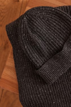 HAYDEN ribbed hat;${refinementColor}