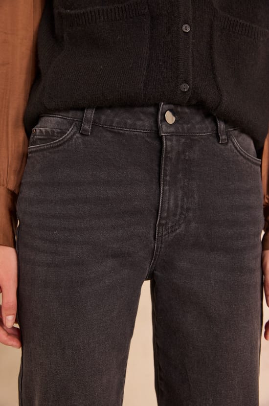 Jean fitted SONIA;${refinementColor}