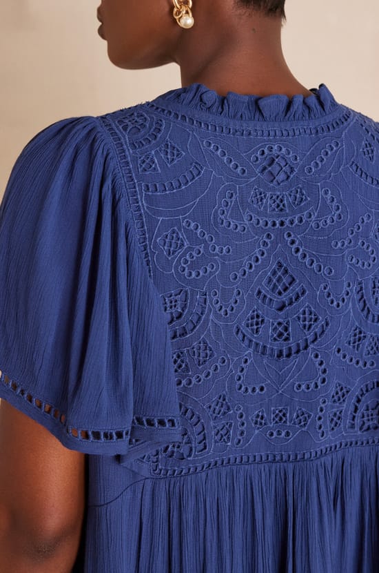 Robe ROMANE;${refinementColor}