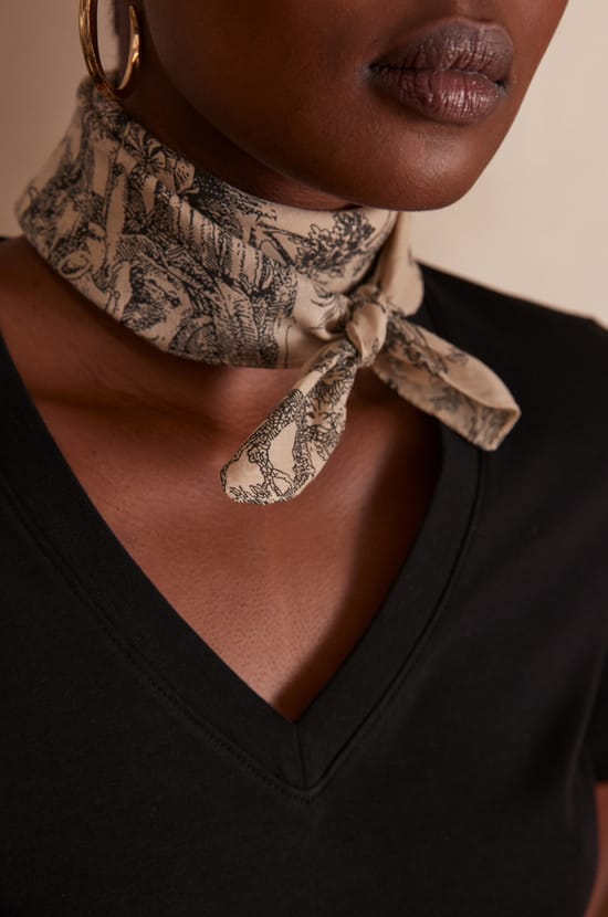 Foulard d'anniversaire;${refinementColor}