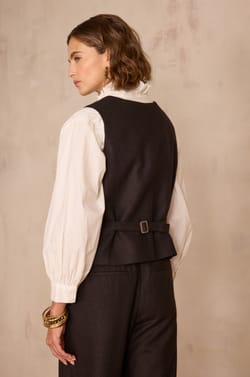 ABEL BIS sleeveless waistcoat in herringbone wool;${refinementColor}
