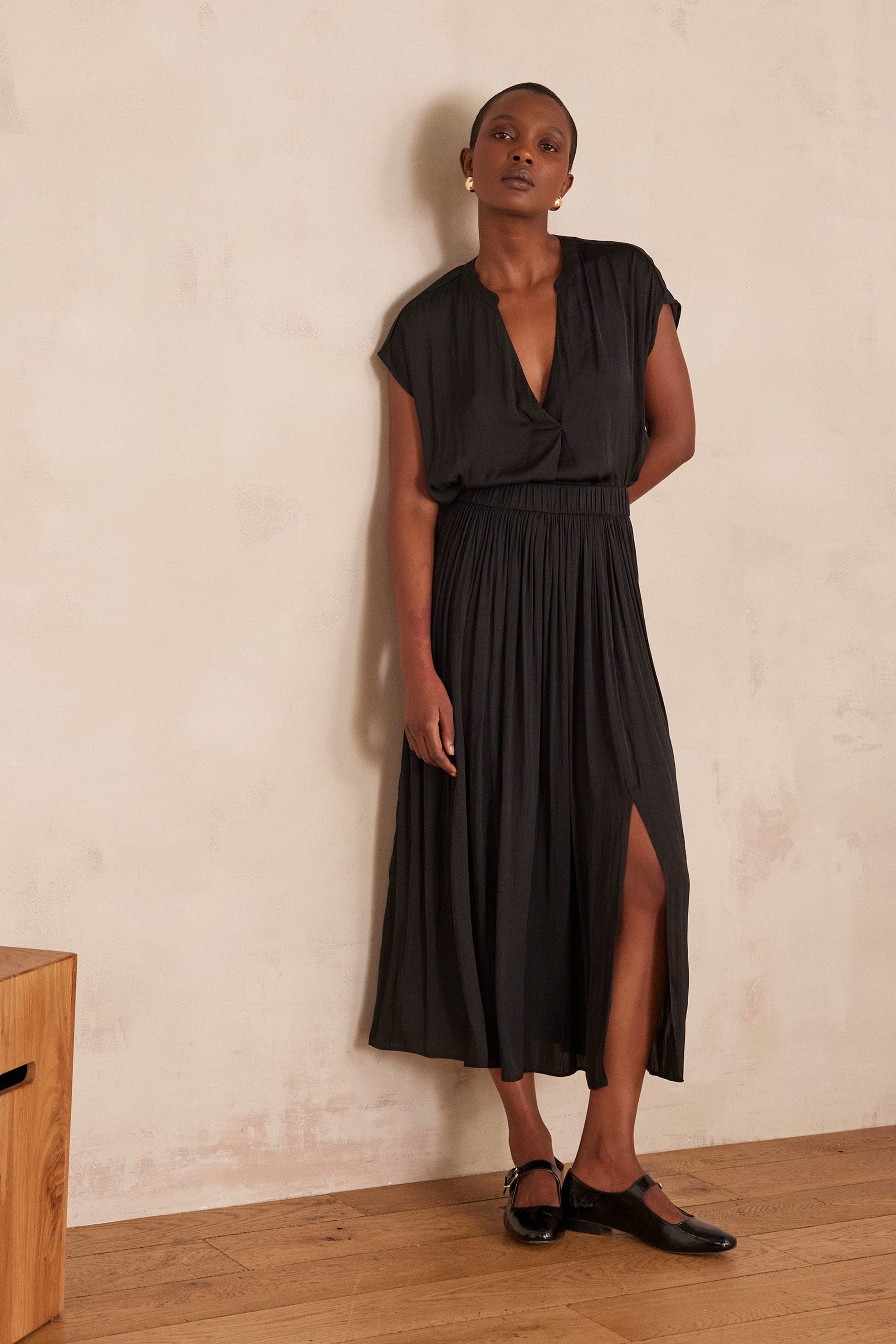 【MALBON】Pleats Lettering Skirt ■WOMAN /追跡付 JULIANA Skirt woman | BLACK | Maison 123