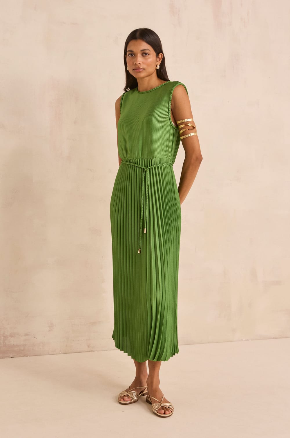 Robe droite pliss&eacute;e BELL;${refinementColor}