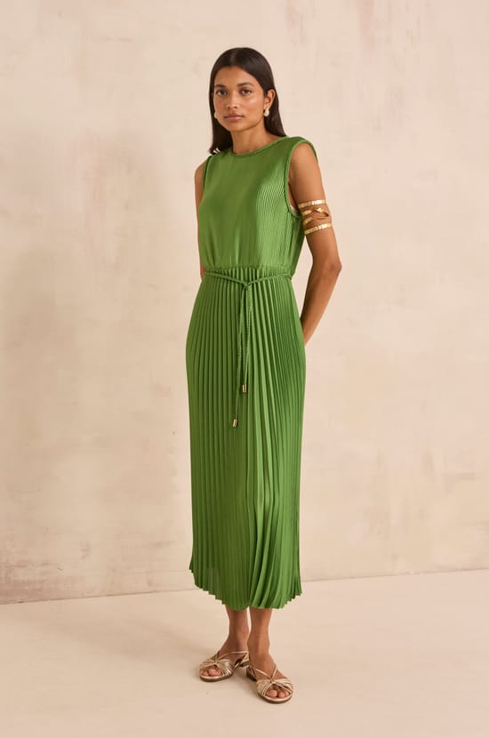 BELL pleated straight dress;${refinementColor}