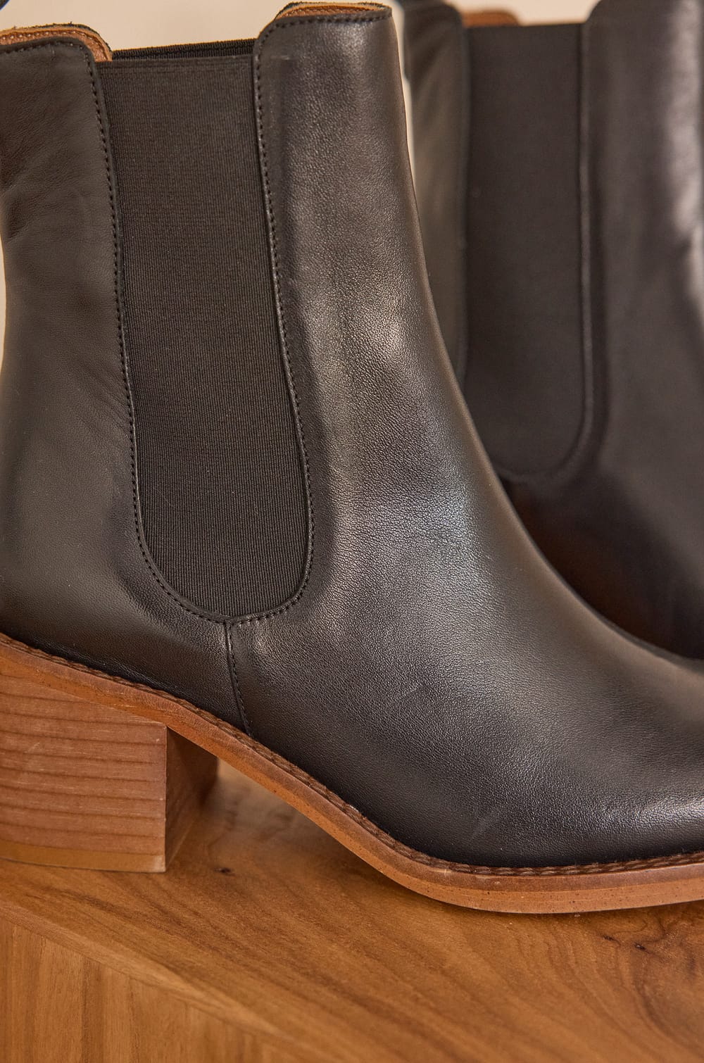 Bottines VALENTINA en cuir;${refinementColor}