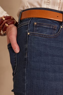 ASTRID bootcut jeans;${refinementColor}
