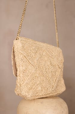 MARLON straw pouch;${refinementColor}