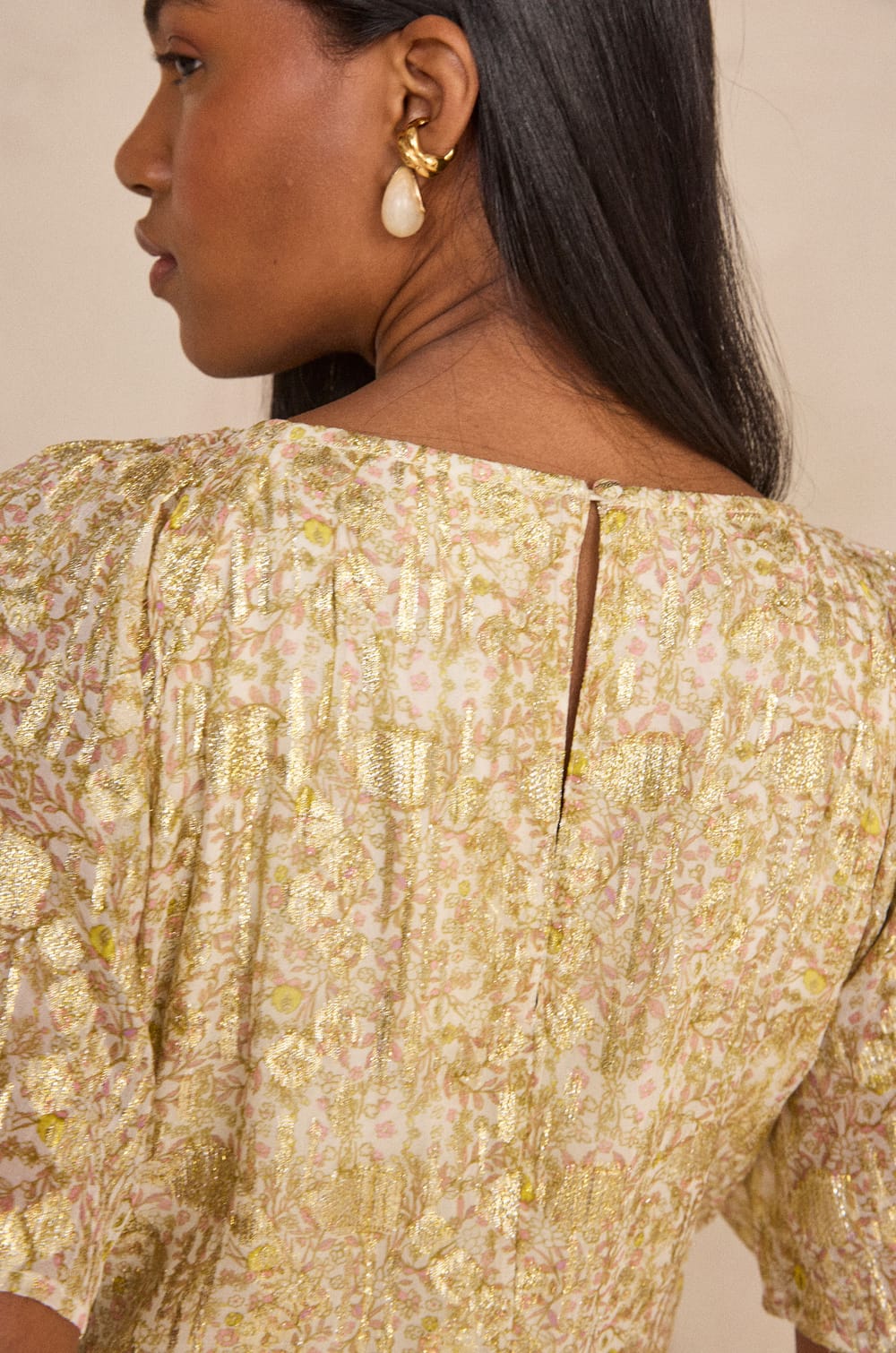 Blouse impim&eacute;e brillante &agrave; manches courtes DELINA;${refinementColor}