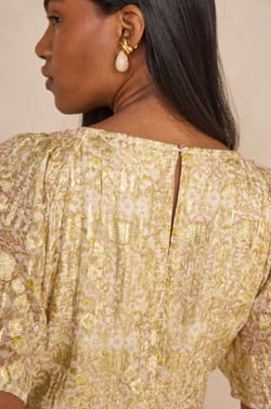 Blouse impim&eacute;e brillante &agrave; manches courtes DELINA;${refinementColor}