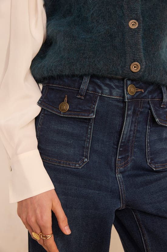 Wide and cropped cotton blend STELLA jeans;${refinementColor}