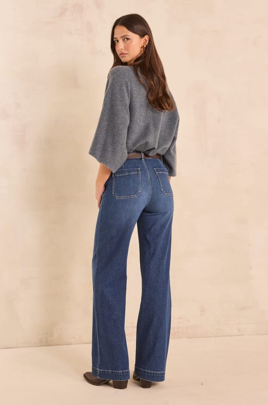 Loose fit ALESS jeans in denim;${refinementColor}