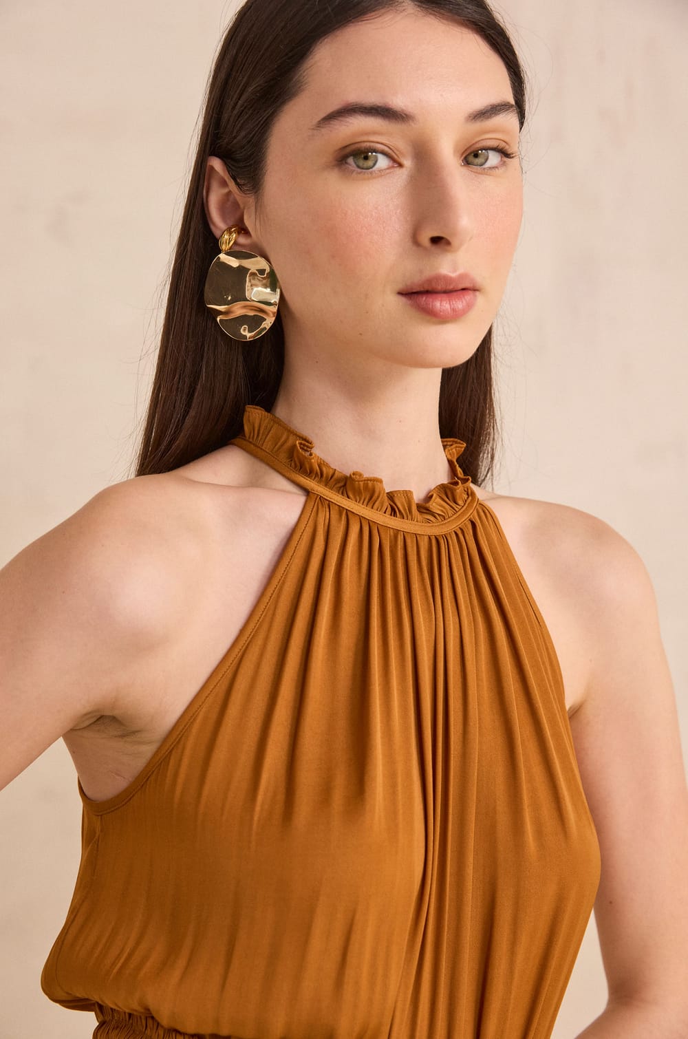 Straight and flowing dress BAY;${refinementColor}